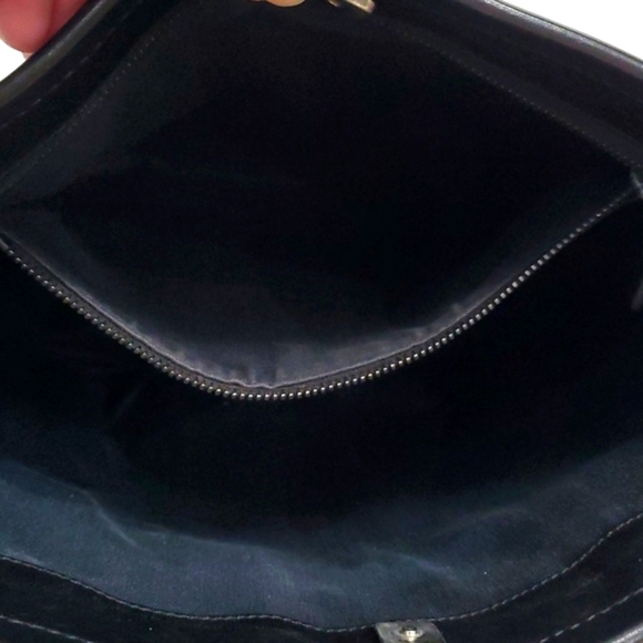 ๐ฎ๐น Gucci Black GG Canvas Monogram Leather Trim Bucket Shoulder Bag ๐ฎ๐น ๐ค๐ค - Picture 13 of 17